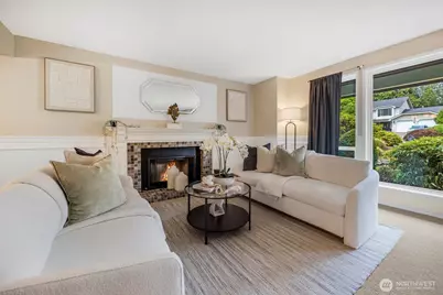 328 162nd Place SE, Bothell, WA 98012 - Photo 4