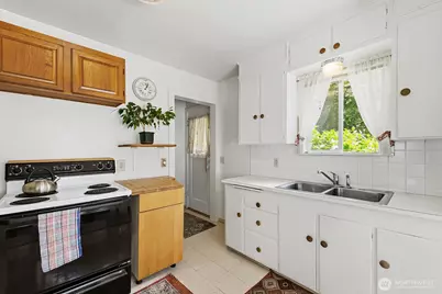 236 SW 131st Street, Burien, WA 98146 - Photo 14