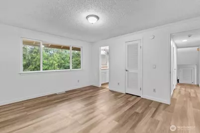 15618 SE Fairwood Boulevard, Renton, WA 98058 - Photo 14