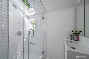 3033 NE 92nd St, Seattle, WA 98115 - Photo 20