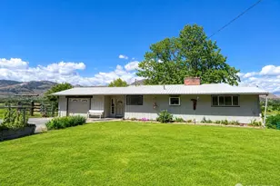 16 Mossy Rock Rd, Oroville, WA 98844 - Photo 2