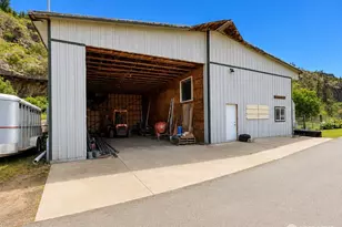 16 Mossy Rock Rd, Oroville, WA 98844 - Photo 6