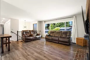 2103 SW 306th Pl, Federal Way, WA 98023 - Photo 6