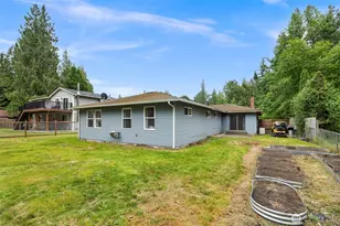 8405 319th St NW, Stanwood, WA 98292 - Photo 32