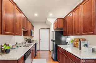 20920 2nd Ave W, Lynnwood, WA 98036 - Photo 6