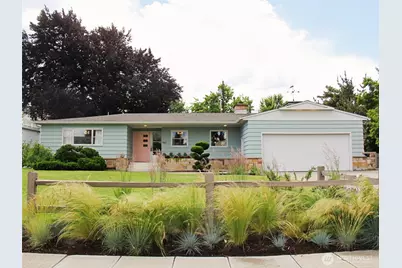945 Idaho Street, Wenatchee, WA 98801 - Photo 1