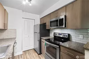 12303 Harbour Pointe Blvd, Mukilteo, WA 98275 - Photo 10