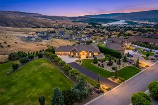 118 E Mountain Brook Ln, Wenatchee, WA 98801 - Photo 2