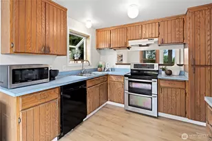 5734 S 300th Pl, Auburn, WA 98001 - Photo 8