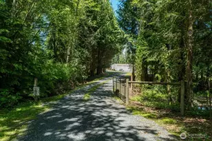 13617 150th St NE, Arlington, WA 98223 - Photo 2