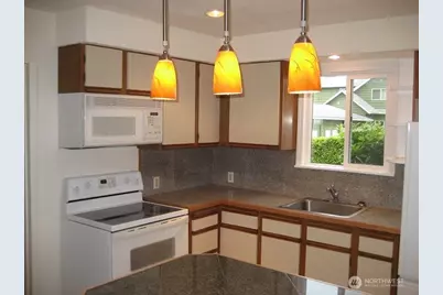 1254 8th Avenue S, Edmonds, WA 98020 - Photo 12