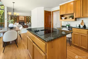 15046 SE 65th St, Bellevue, WA 98006 - Photo 10