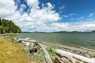 3130 Green Rd, Oak Harbor, WA 98277 - Photo 2