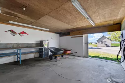 5419 Hillview Road, Sumas, WA 98295 - Photo 18