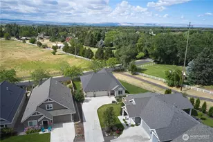 378 Chardonnay Ct, Walla Walla, WA 99362 - Photo 4