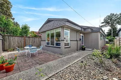 3039 61st Avenue SW, Seattle, WA 98116 - Photo 1