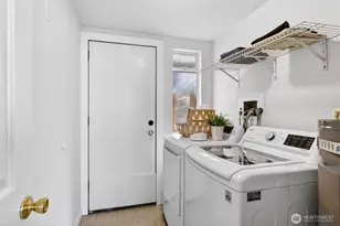 3039 61st Ave SW, Seattle, WA 98116 - Photo 14