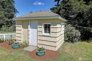 562 Moe Rd, Camano Island, WA 98282 - Photo 20