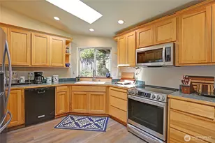2942 Janet Ave, Camano Island, WA 98282 - Photo 16