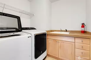 1522 Daffodil Ave NE, Orting, WA 98360 - Photo 24