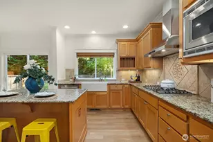 16137 Northup Way, Bellevue, WA 98008 - Photo 16