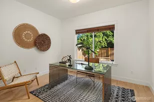 16137 Northup Way, Bellevue, WA 98008 - Photo 22