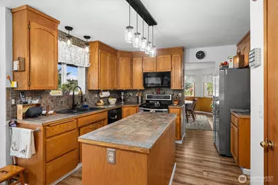 7419 214th Ave E, Bonney Lake, WA 98391 - Photo 18