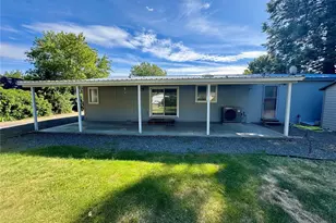 1218 S 3rd St, Dayton, WA 99328 - Photo 4