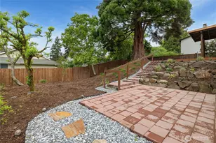 11212 NE 145th St, Kirkland, WA 98034 - Photo 30