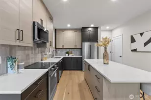 4235 S Bradford St, Seattle, WA 98118 - Photo 12