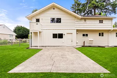 2205 97th Street E, Tacoma, WA 98445 - Photo 6