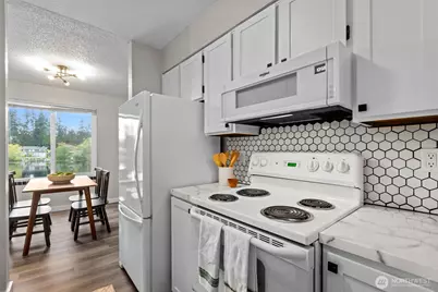 423 75th Street SE #B26, Everett, WA 98203 - Photo 14