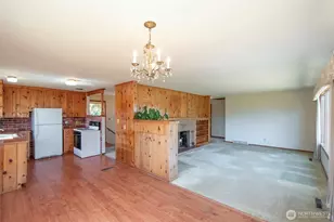 136 Oakcrest Ave, Port Angeles, WA 98362 - Photo 8