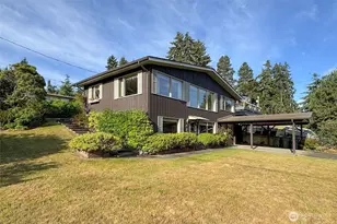 136 Oakcrest Ave, Port Angeles, WA 98362 - Photo 1