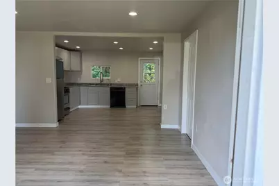 31441 SW 32nd Avenue, Federal Way, WA 98023 - Photo 2