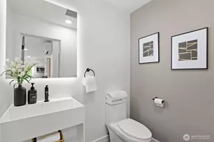 3450 37th Ave SW, Seattle, WA 98126 - Photo 14