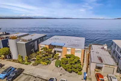 3015 Alki Avenue SW, Seattle, WA 98116 - Photo 2