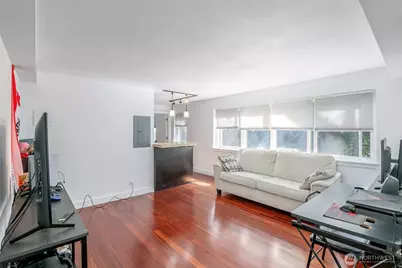 752 Bellevue Avenue E #208, Seattle, WA 98102 - Photo 8