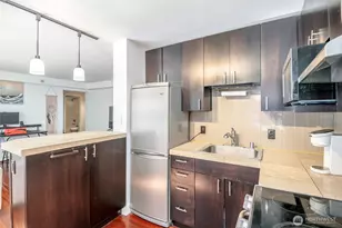 752 Bellevue Ave E, Seattle, WA 98102 - Photo 12
