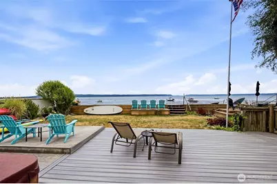 868 Juniper Pointe Lane, Camano Island, WA 98282 - Photo 2