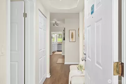 5300 Harbour Pointe Boulevard #305J, Mukilteo, WA 98275 - Photo 2