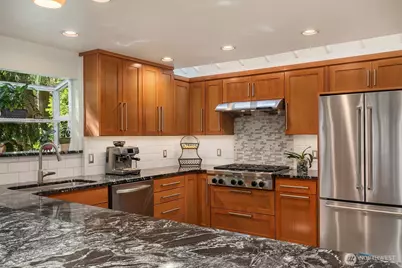 5021 E Mercer Way, Mercer Island, WA 98040 - Photo 8