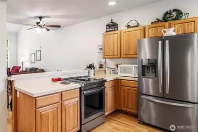2213 James Circle #B, Lynden, WA 98264 - Photo 8