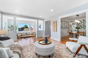 300 NW 47th St, Seattle, WA 98107 - Photo 4