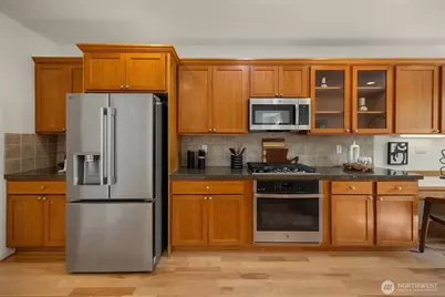 1906 Juneberry Court NE #1906, Issaquah, WA 98029 - Photo 6