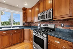 166 Riverscape Rd, Kalama, WA 98625 - Photo 6