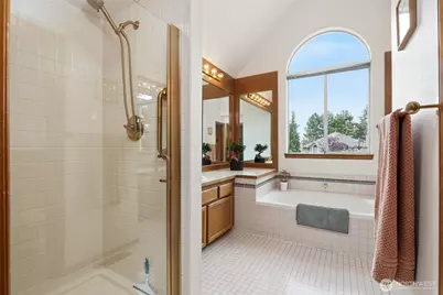 7634 116th Court SE, Newcastle, WA 98056 - Photo 12