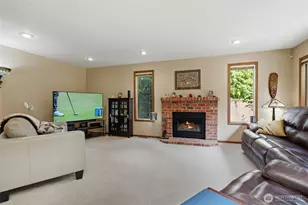 7634 116th Ct SE, Newcastle, WA 98056 - Photo 10