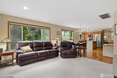 7634 116th Court SE, Newcastle, WA 98056 - Photo 8