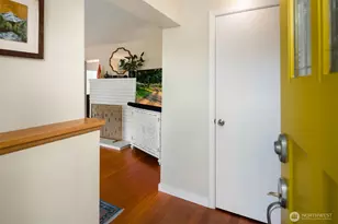 2418 Queen Anne Ave N, Seattle, WA 98109 - Photo 4